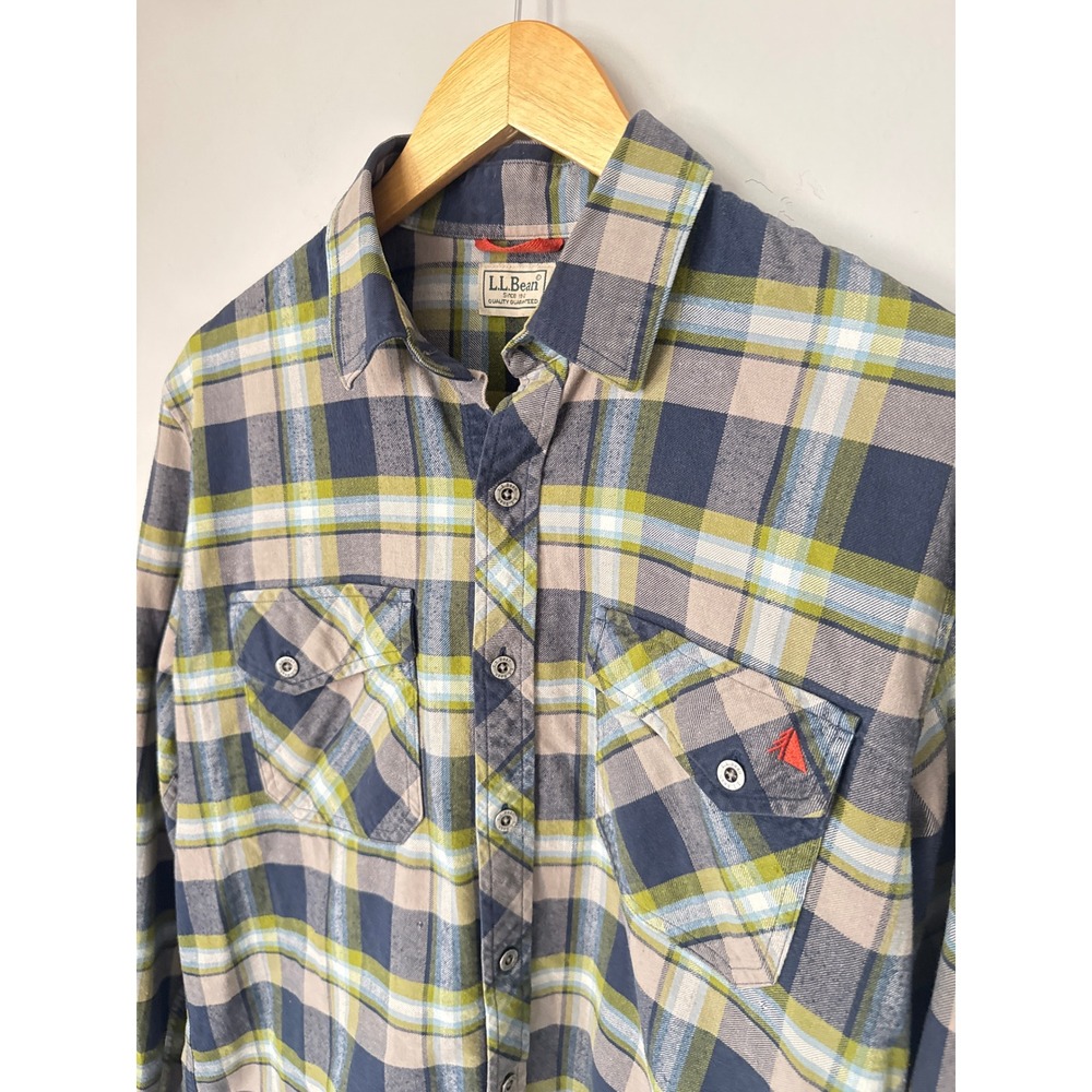 LL Bean Mens Plaid Flannel Button Down Shirt Elbow Patches Metal Button
